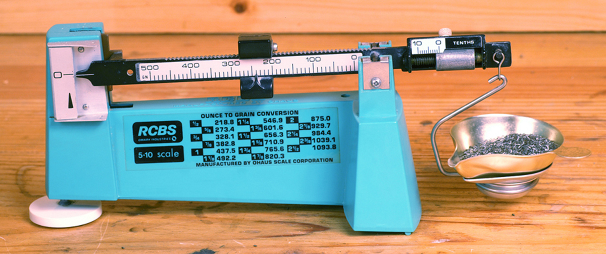 The author is adamant about following this process to set a meter: Don’t throw and weigh single charges to adjust the meter. Throw and weigh 10-charge portions, with the scale set, of course, to 10-times the desired single-charge weight. The author does not recollect one time when the meter adjustment did not change following this process from what he first arrived at weighing single throws. Here’s how he sets it to adjust for a 24.0-grain throw.