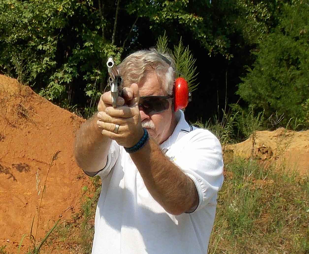 Bob Campbell shooting a Ruger SP 101