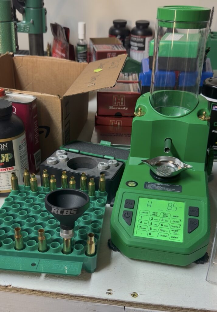 reloading auto powder drop on bench