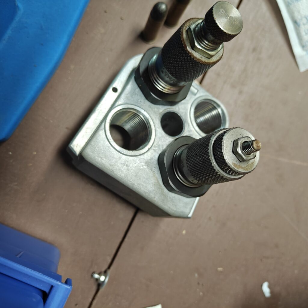 reloading machine piece of bench