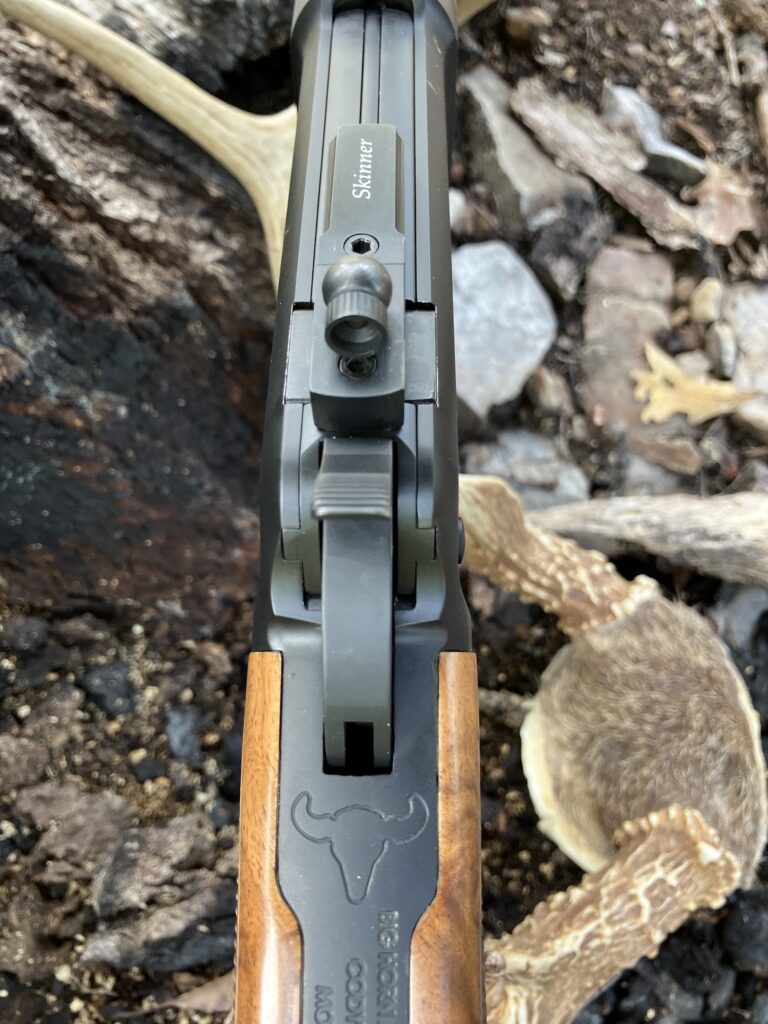 specialty sight on top of a rifle